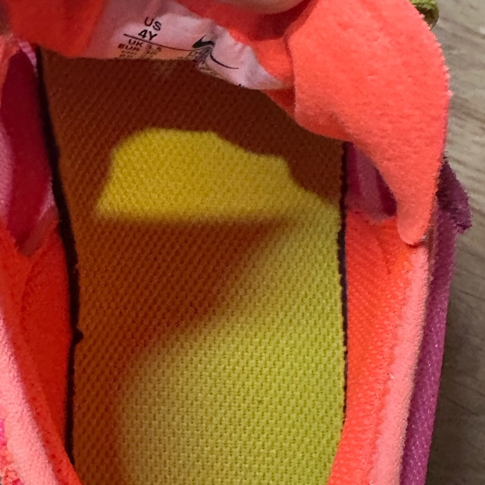 Nike Bright Pink and blue - Picture 3 of 6